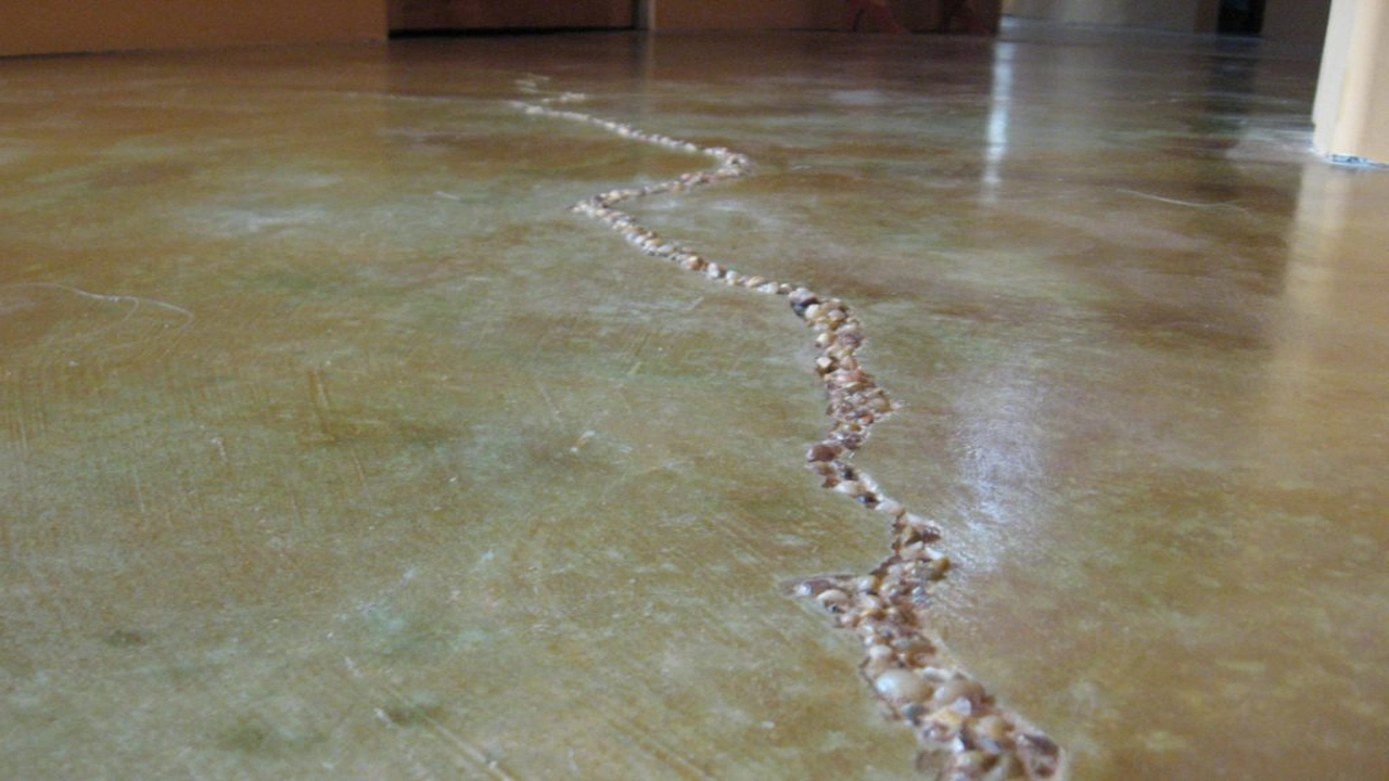 Cracked Floor?  Best Concrete Patching Tips Inside!