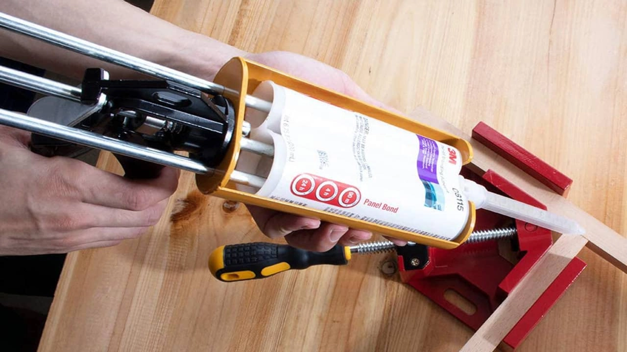 Epoxy Glue: Wood's Secret Weapon