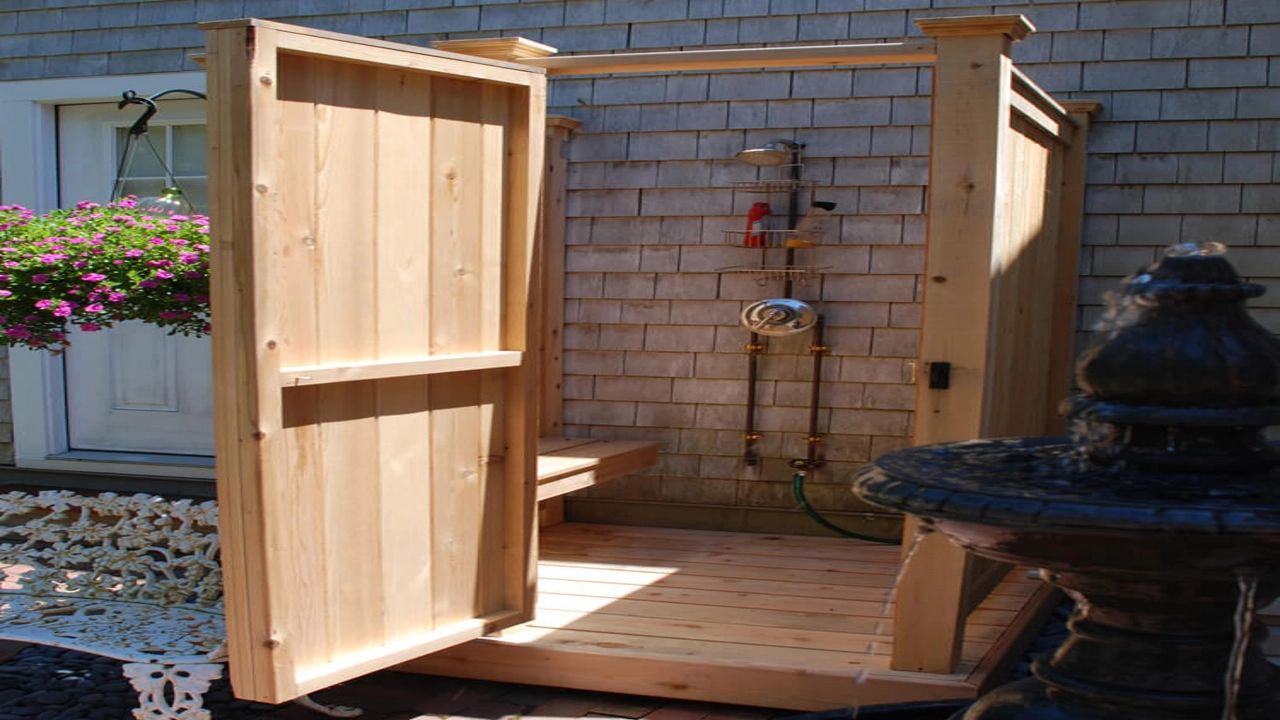 Outdoor Shower Enclosure: The Secret to a Luxurious Backyard Oasis