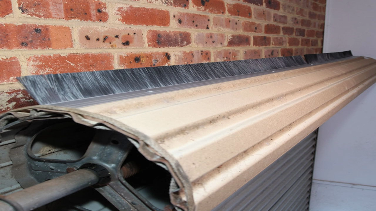 Seal Garage Door Gaps: The Secret to a Quiet and Warm Home